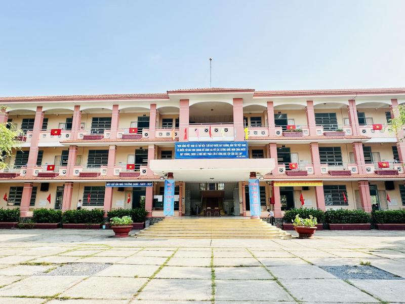 THPT Cần Giuộc