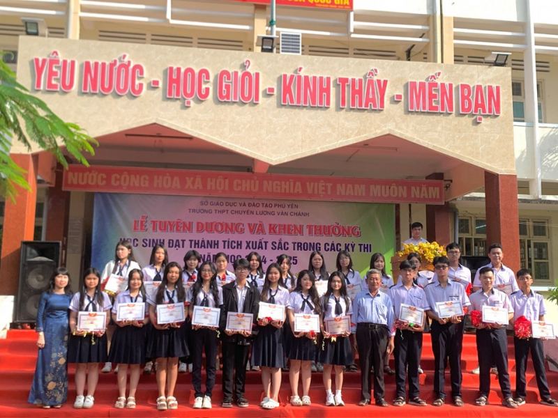 THPT Chuyên Lương Văn Chánh (Phú Yên)