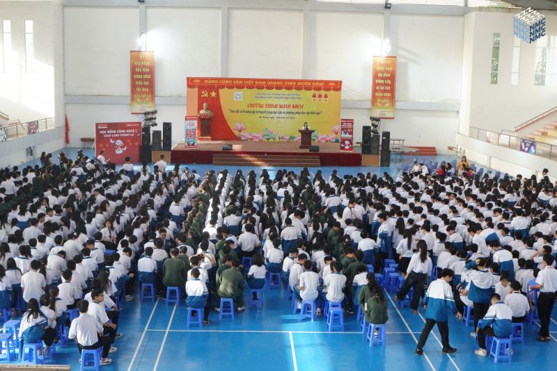 THPT chuyên Nguyễn Trãi (Hải Dương)
