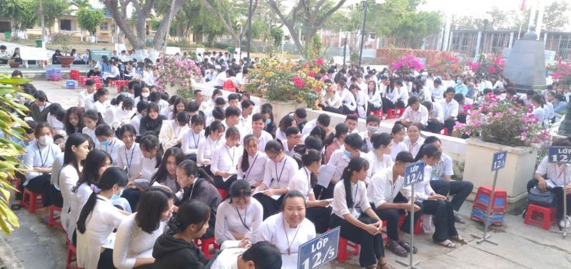 THPT Dương Quang Đông
