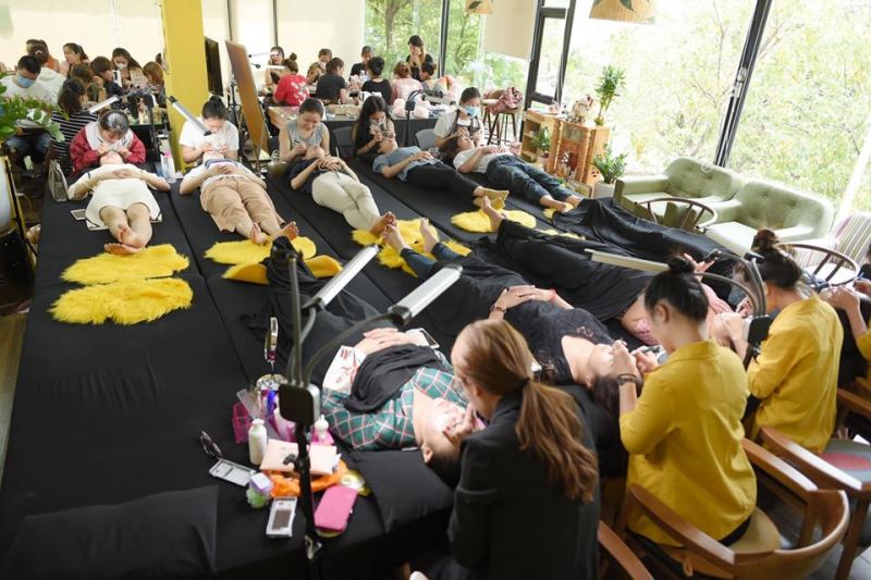Thư Unie Beauty Academy