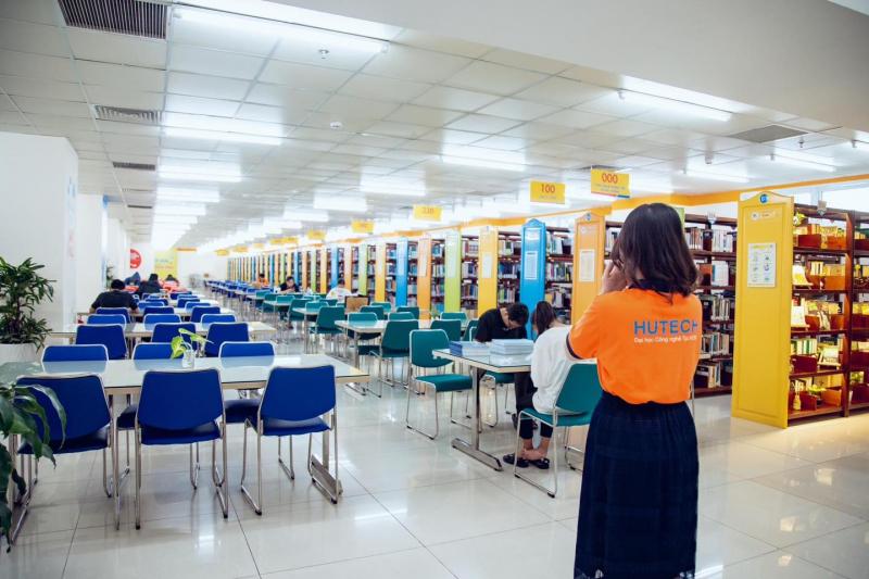 Thư viện trường ĐH HUTECH