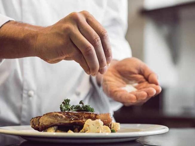 Tiêu thụ một chế độ ăn muối cao sẽ gây ra các chứng bệnh dạ dày cho bạn
