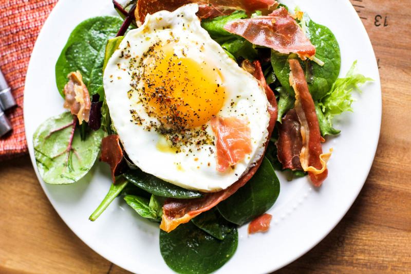 Bổ sung nhiều rau xanh, chất béo và protein trong chế độ ăn Keto