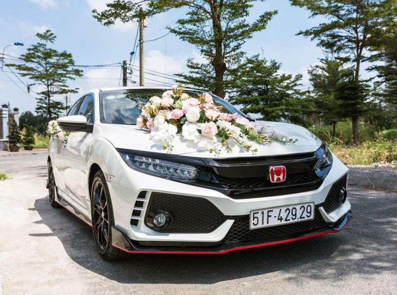 Thuê xe cưới PYE Hoàng Sơn
