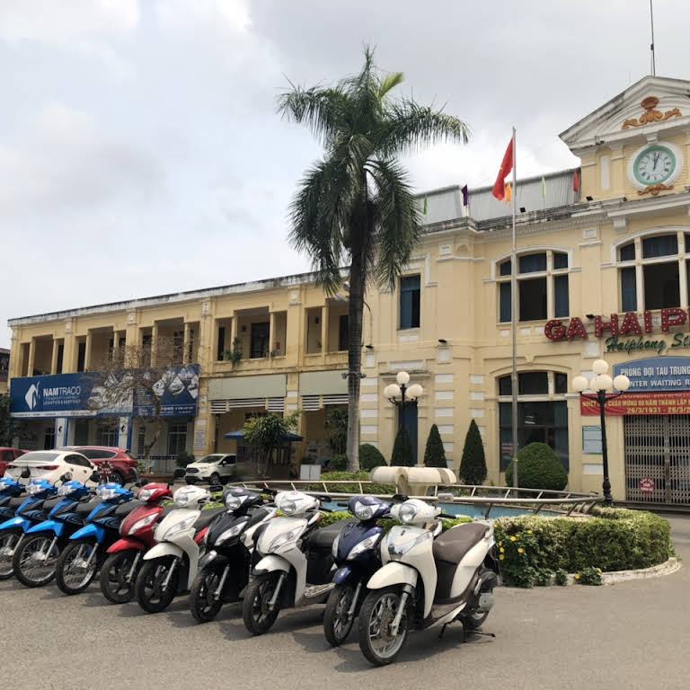 Thuê xe máy tại Hải Phòng - Mỹ Bình Peerage Bar