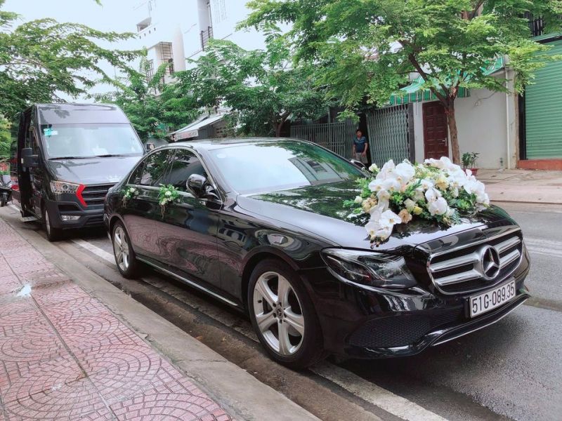 Thuê xe VIP