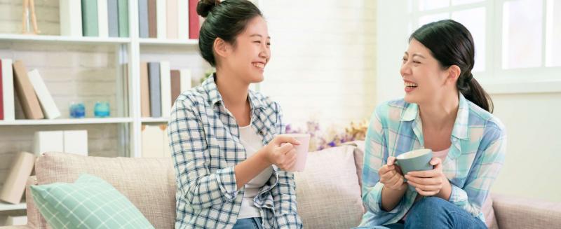 Thường xuyên giao lưu với mọi người xung quanh
