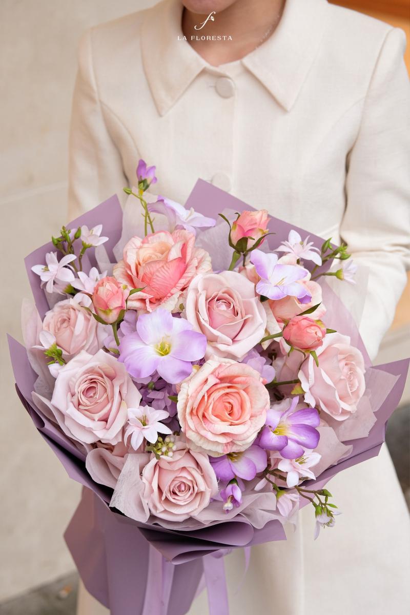 Thủy Hoa Lụa