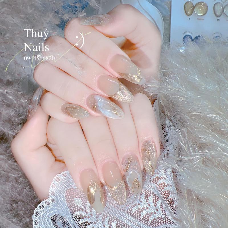 Thuỷ Nail