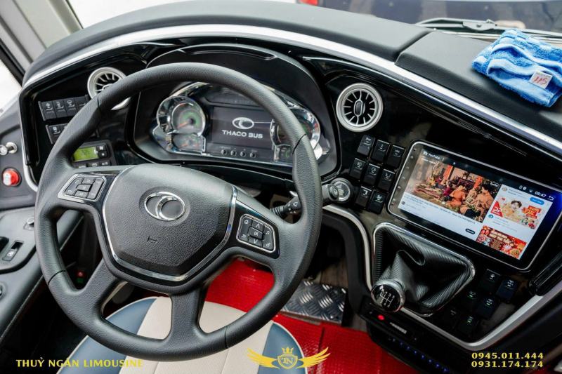 Thuỷ Ngân Limousine