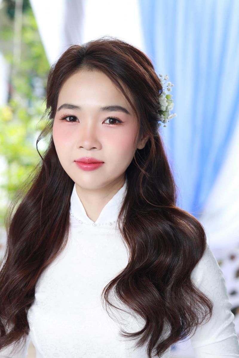 Thủy Tiên Makeup