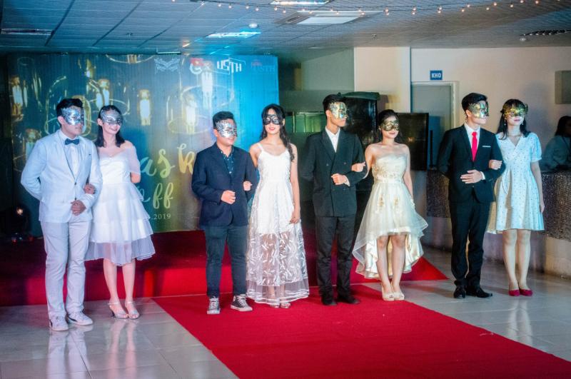 Tiệc dạ hội khiêu vũ