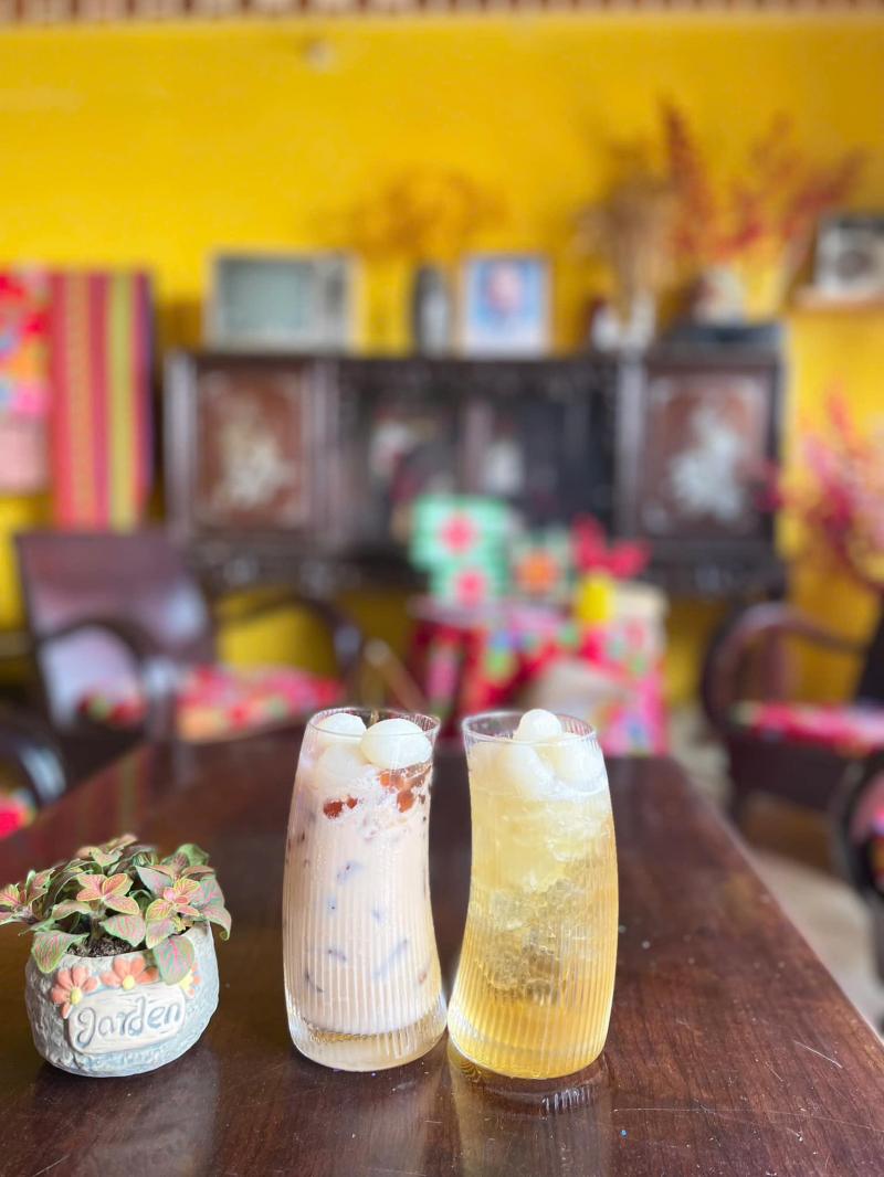 Tiệm Cafe 1984
