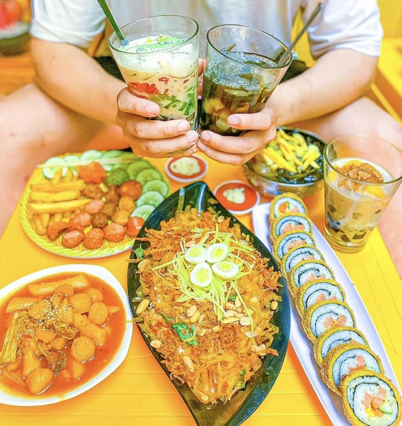 Tiệm Chè Bà Ngoại
