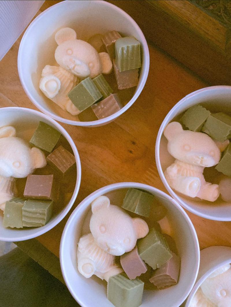 Tiệm chè khúc bạch Ori