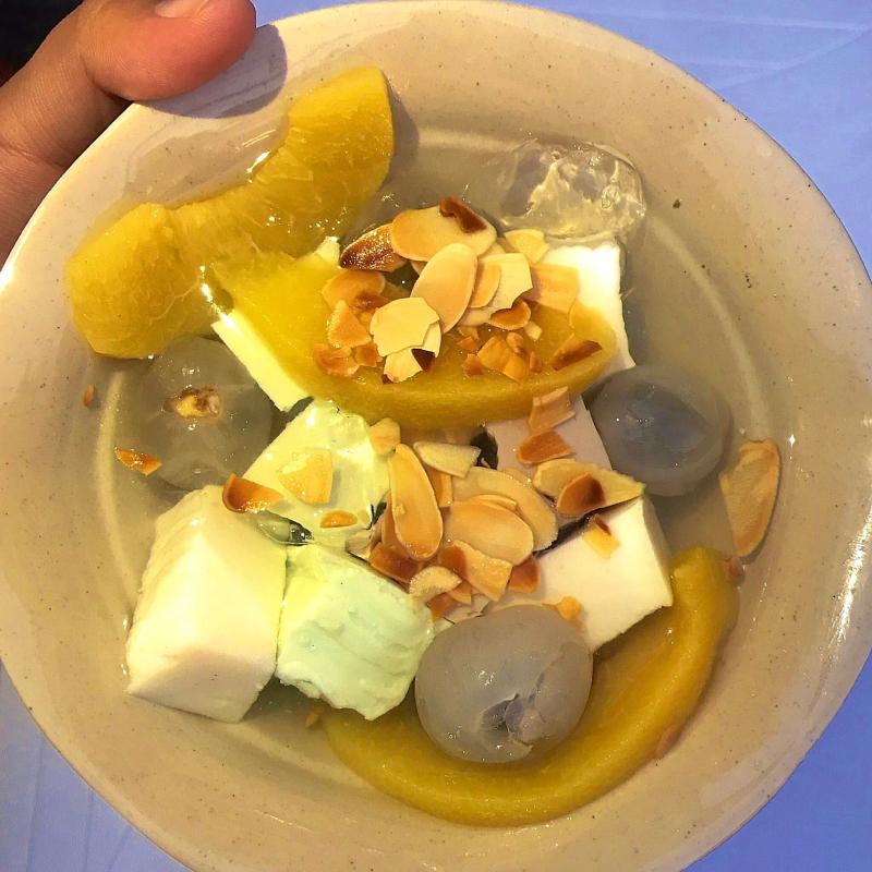 Tiệm Chè Ngọt