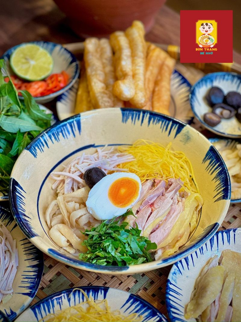 Tiệm Cơm Bé Nhỡ