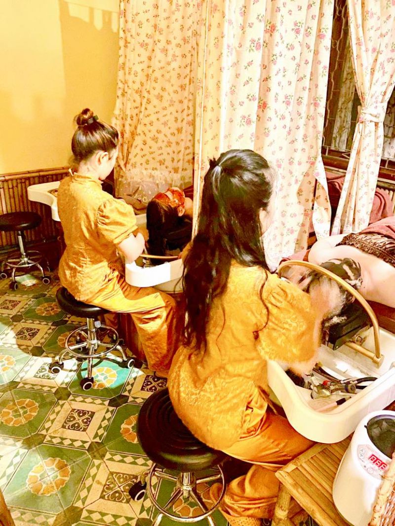 Tiệm Gội Đầu Nhà Quê