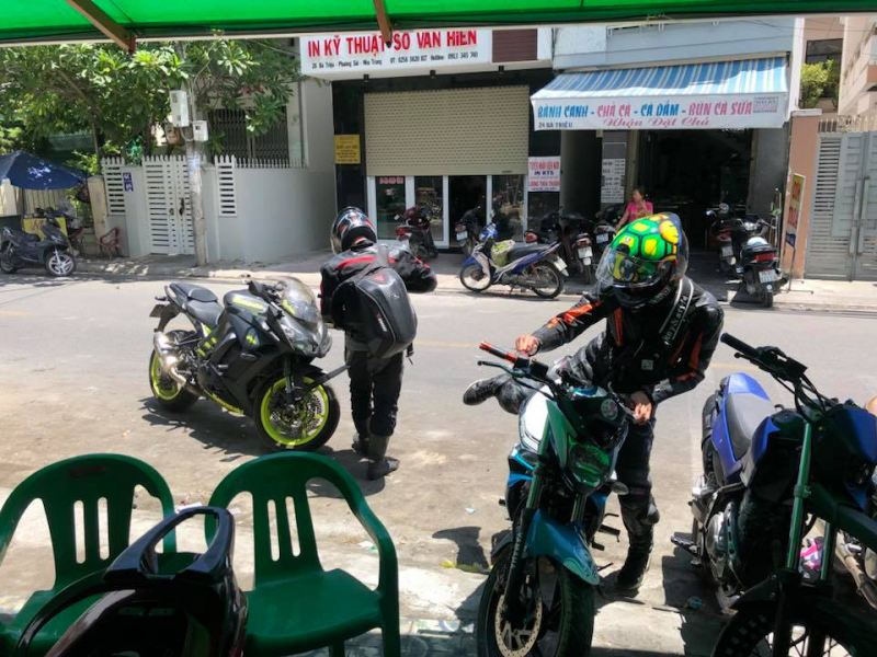 Tiệm Sửa Xe Thành Phụng