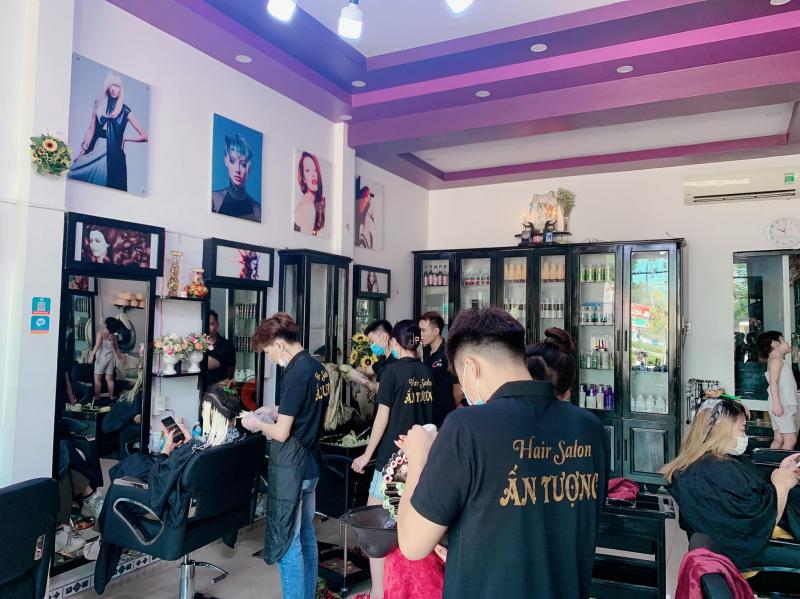 Tiệm Tóc Ấn Tượng