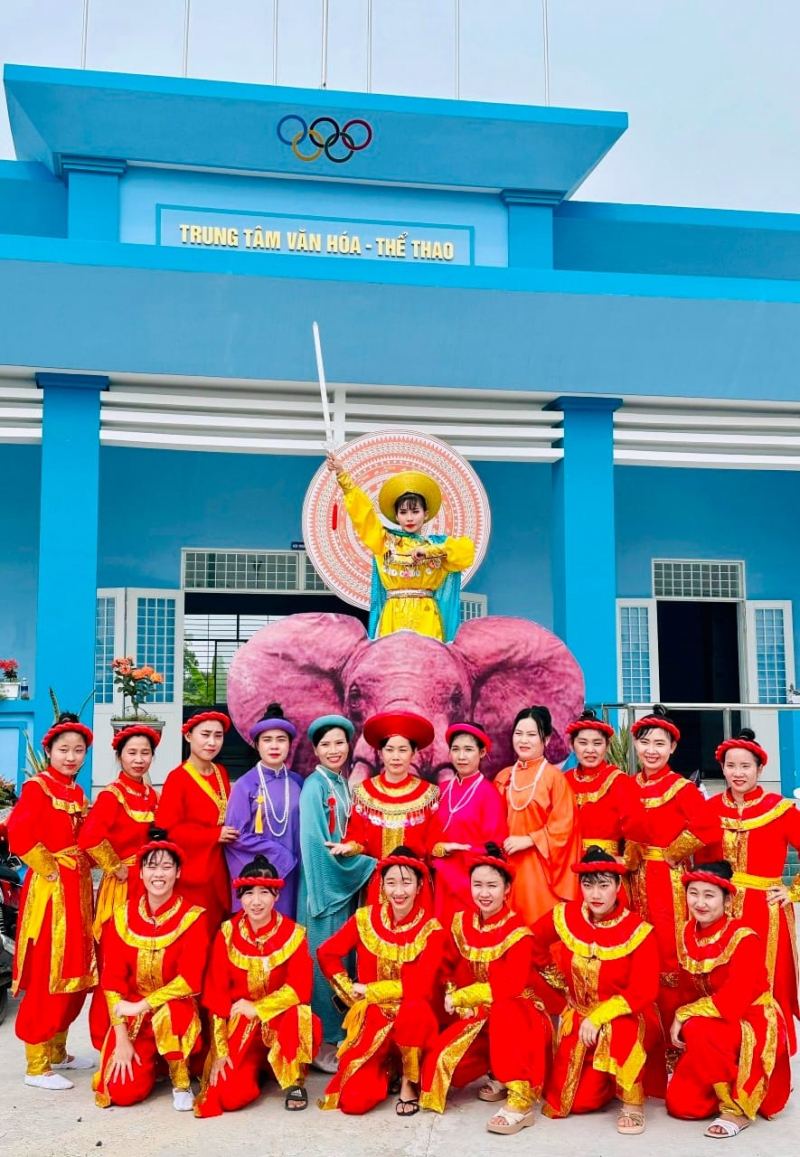 Tiệm Trang Phục Bích Vân
