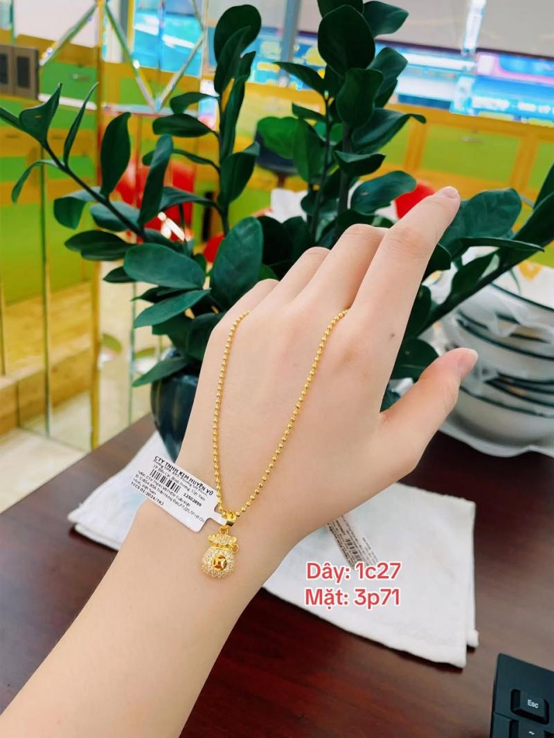 Tiệm vàng Kim Huyền Vũ