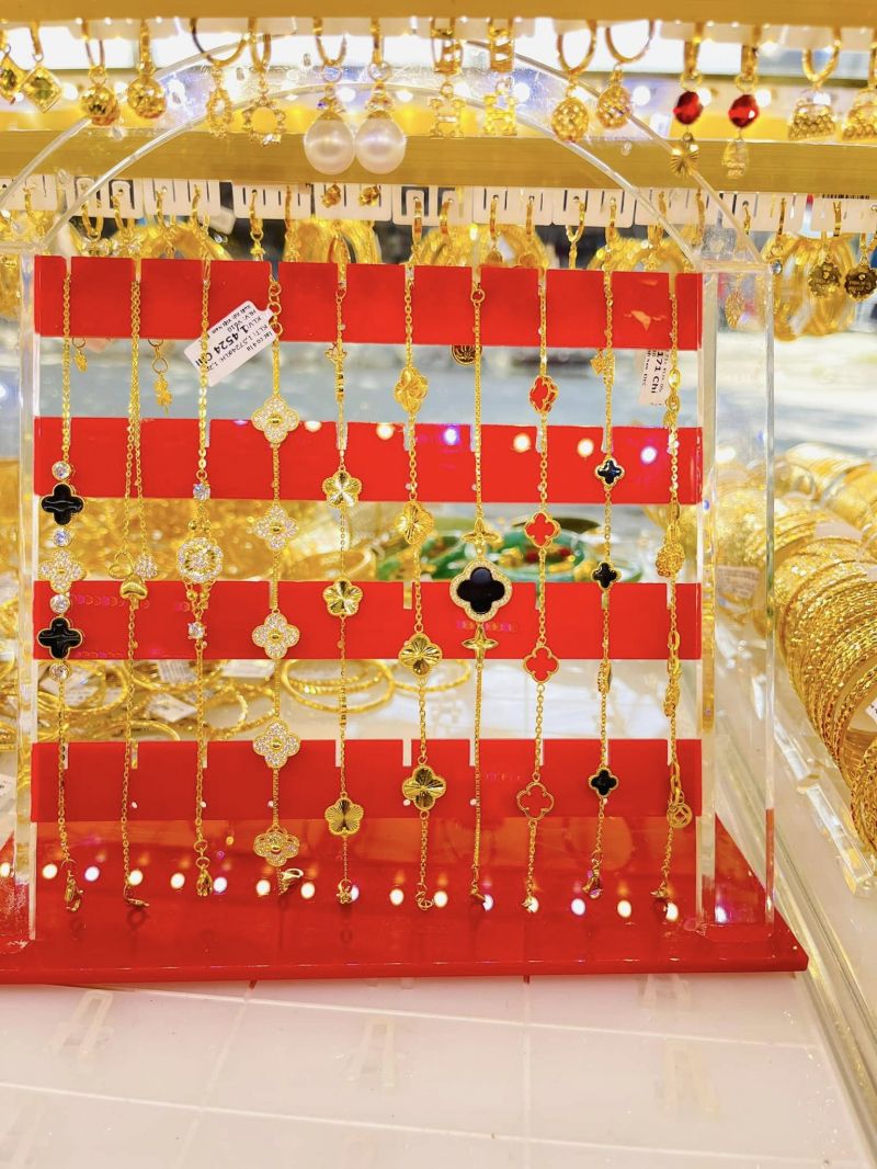 Tiệm Vàng Kim Quang II