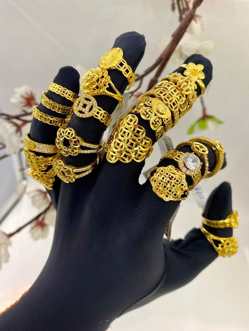 Tiệm vàng Sơn Huyền