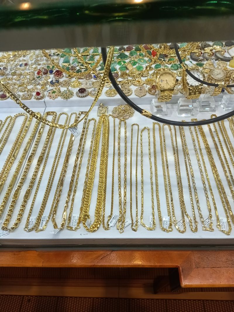 Tiệm vàng Tín Đức