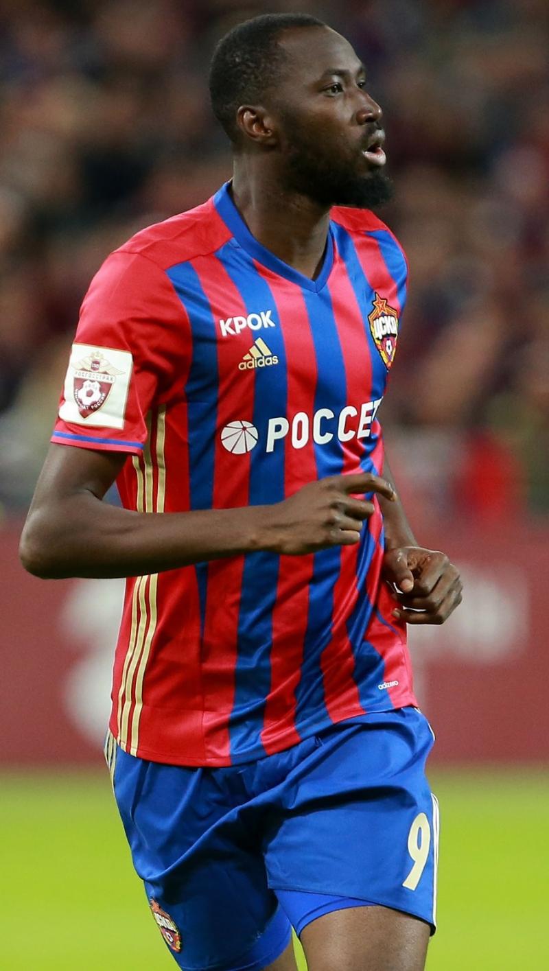 Tiền đạo Lacina Traore