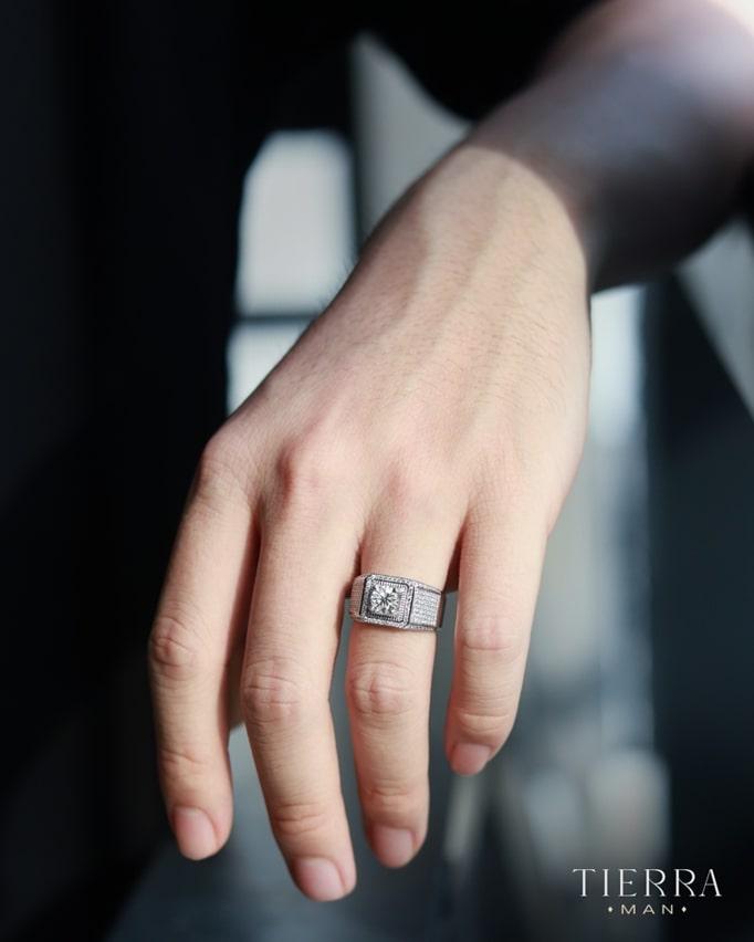 Nhẫn nam kim cương hiện đại, lịch lãm, đa dạng về phong cách tại Tierra Diamond