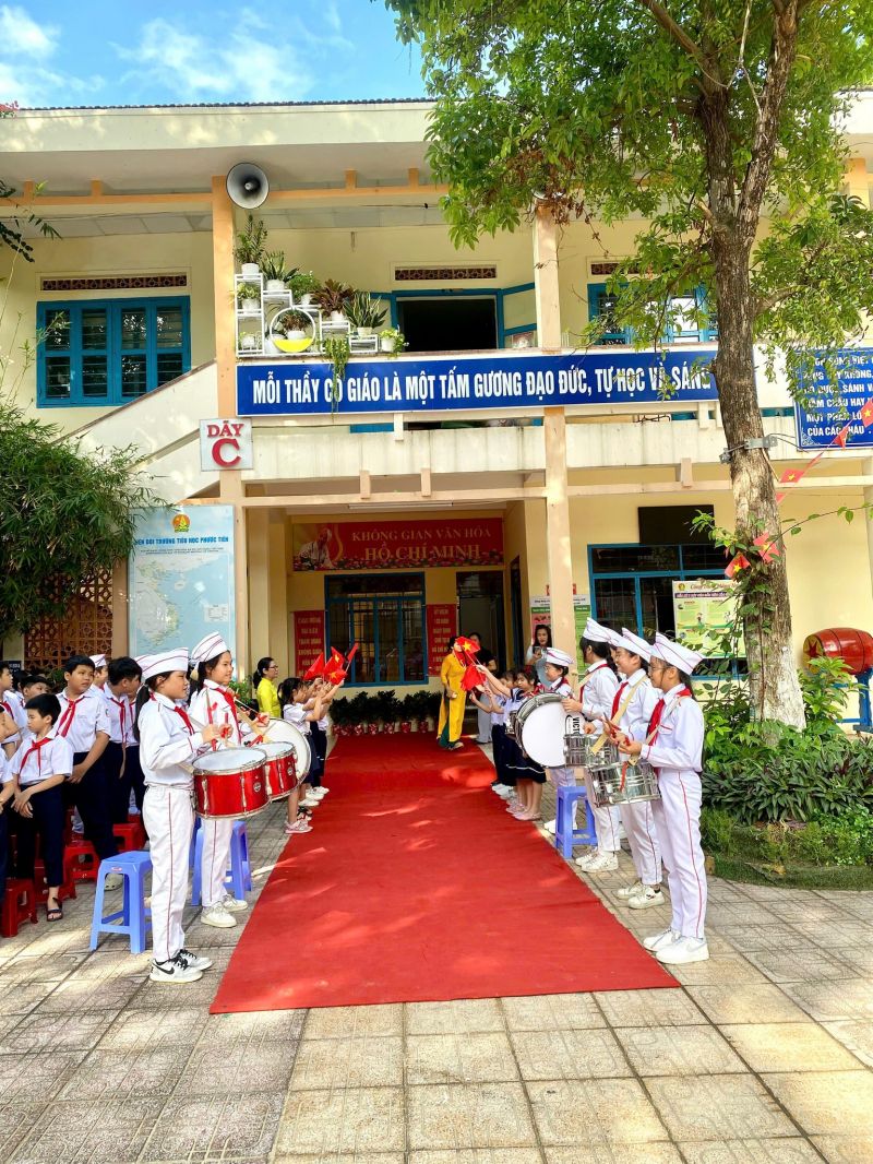 Tiểu học Phước Tiến