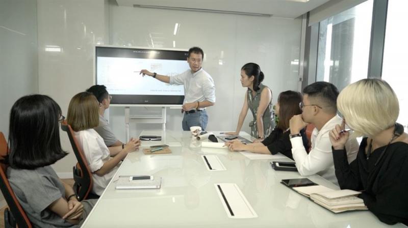 Tìm hiểu thêm kiến thức cần thiết cho công việc của mình