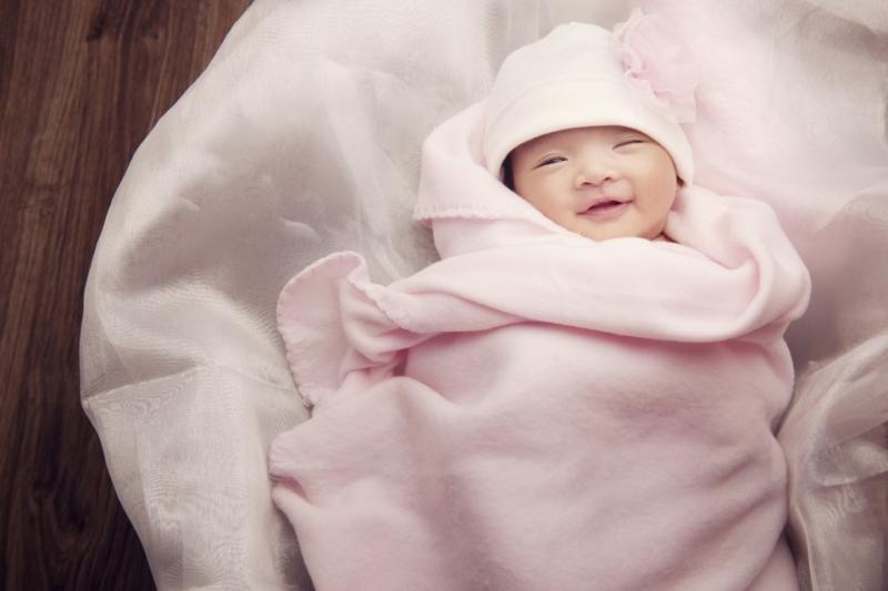Khi bạn chào đời hay té ngã, mẹ vẫn luôn là người rơi nước mắt đầu tiên