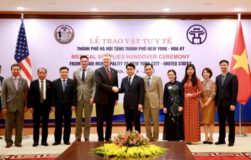 Tinh thần đoàn kết và hợp tác quốc tế chống dịch COVID-19