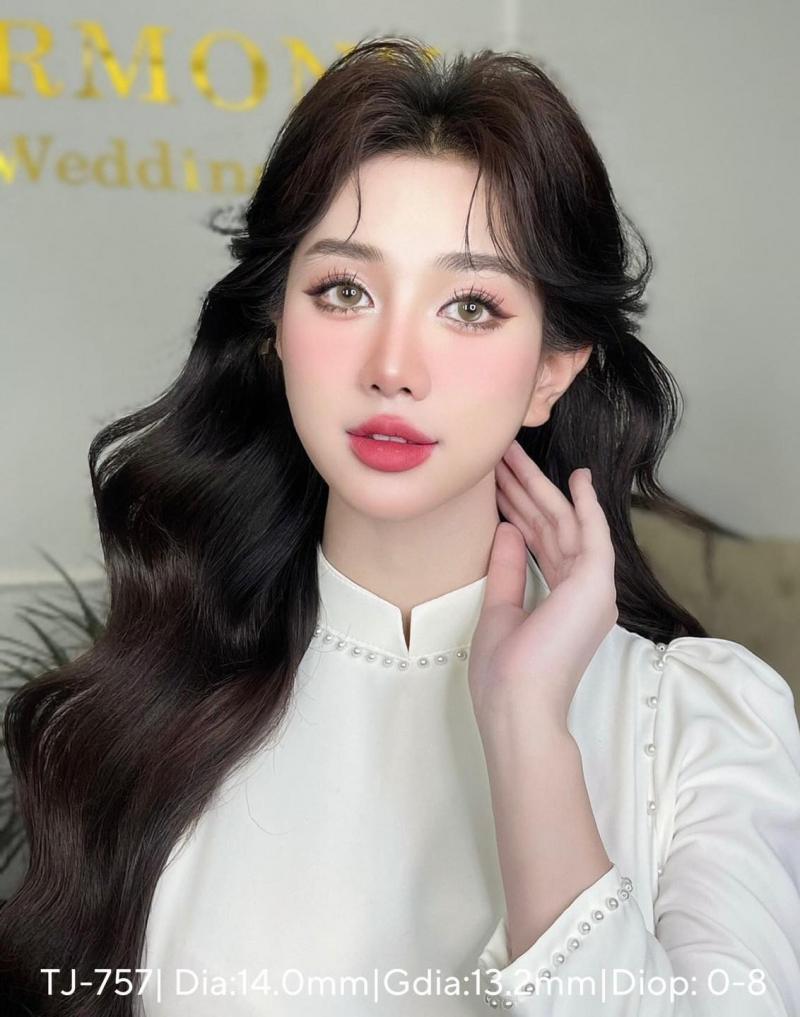 Tint Eye Lens