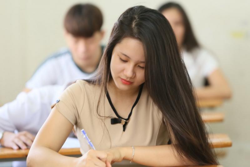 Tô đáp án trong bài thi trắc nghiệm rõ ràng