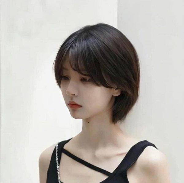 Tóc bob đơn giản uốn cúp ôm mặt vừa nữ tính vừa nhẹ nhàng