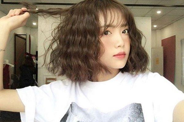 Tóc bob uốn xoăn