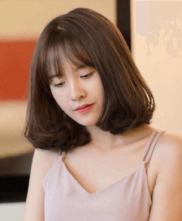 Tóc ngang vai kiểu 