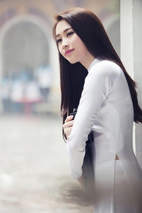 Tóc thẳng dịu dàng