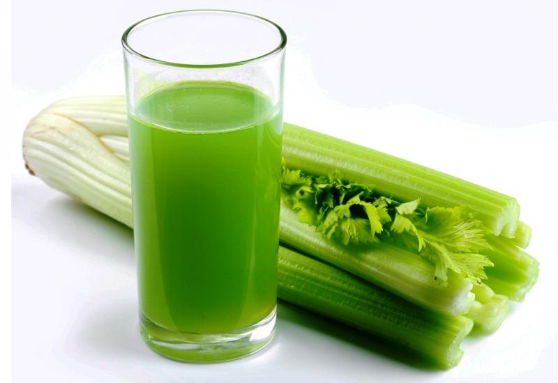 Nước cần tây giúp giải say bia rượu