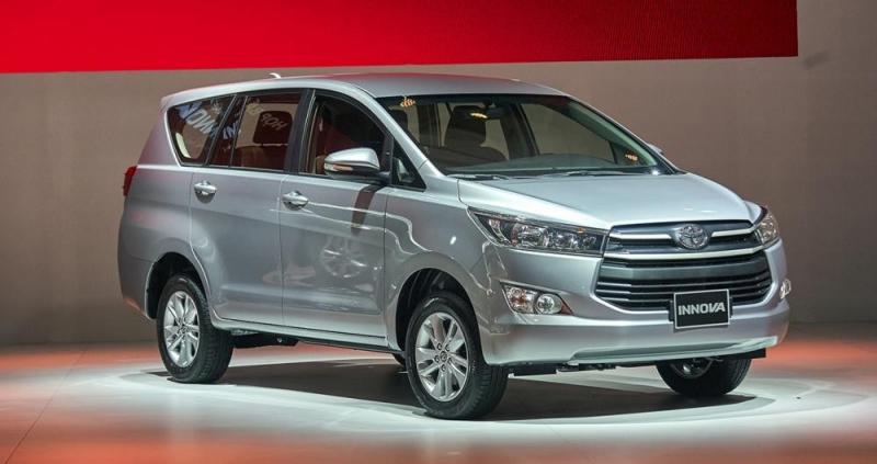 Toyota Innova - 613 xe