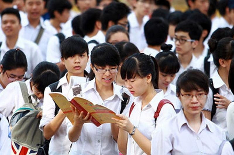Trao đổi cùng bạn bè để ôn tập tốt