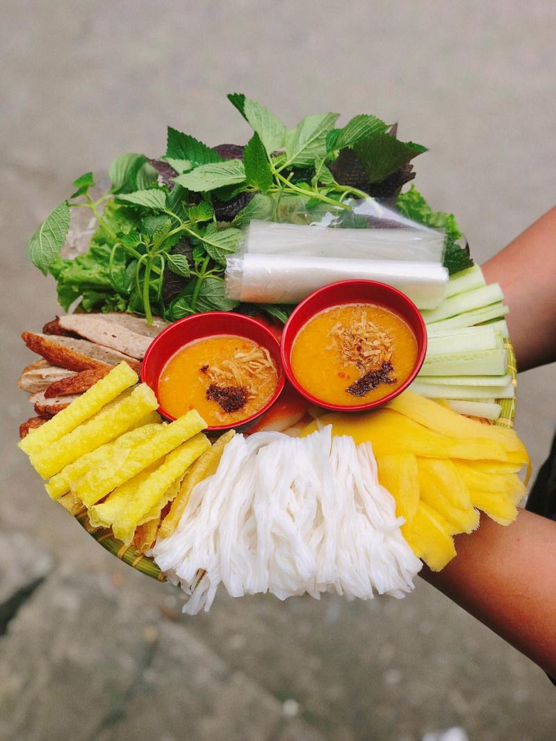 Trần 196 - Bún Đậu & Nem Nướng