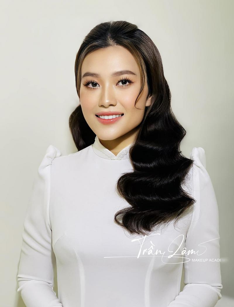 Trần Lâm Make up Academy