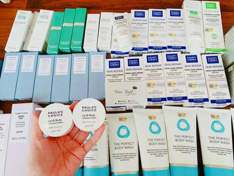 Trân Tuyết Cosmetics