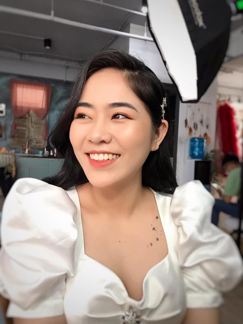 Trang Điểm Tại Nhà