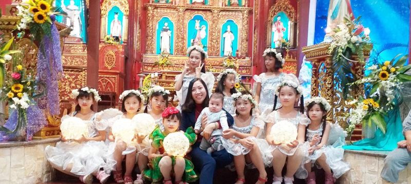 Trang phục biểu diễn Anh Thư
